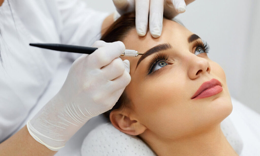 Kaş Dudak ve Eyeliner Kalıcı Makyaj Hizmetleri